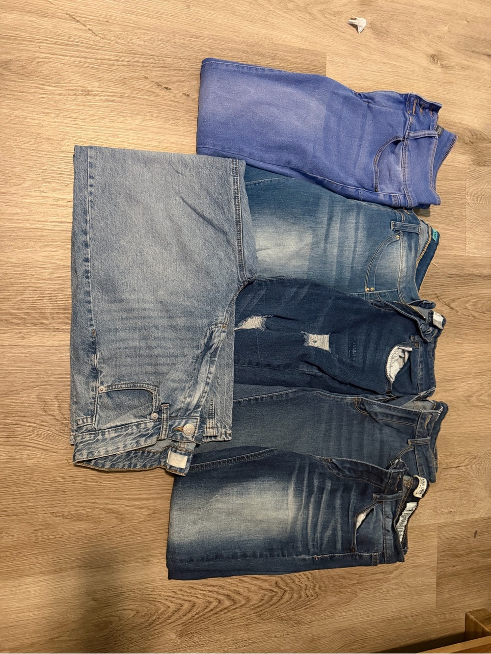 Lot of 6 - Size 7 Woman’s Blue Denim Jeans - Mixed Washes